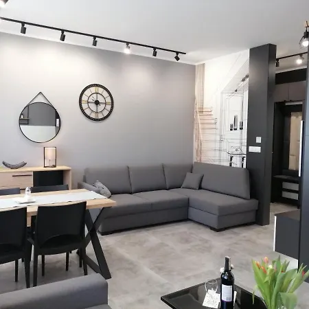 Noce W Jelonce - Nowoczesny Typu W Centrum Jeleniej G - Z Garazem Dla 1-4 Osob *